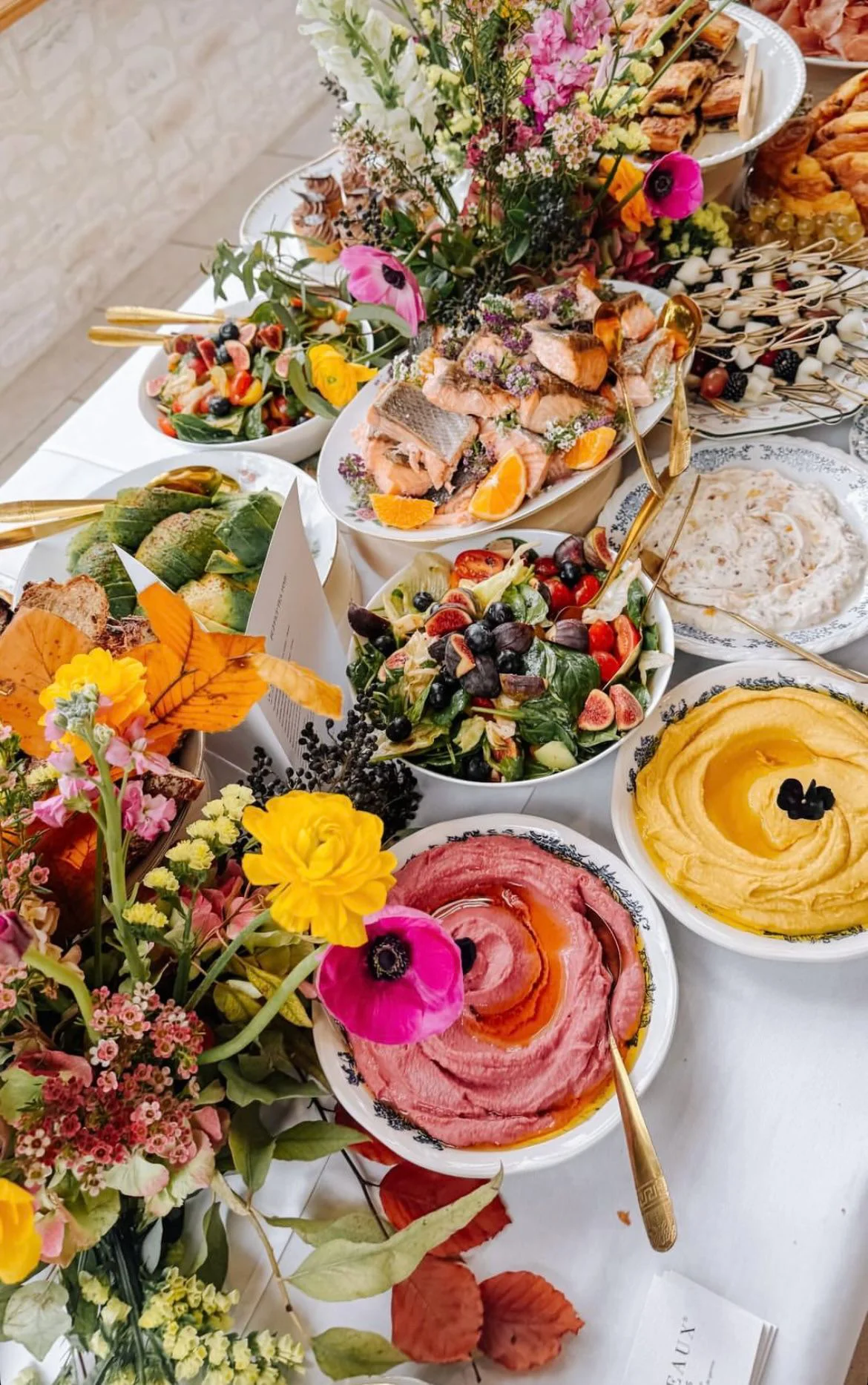 Buffet généreux et coloré